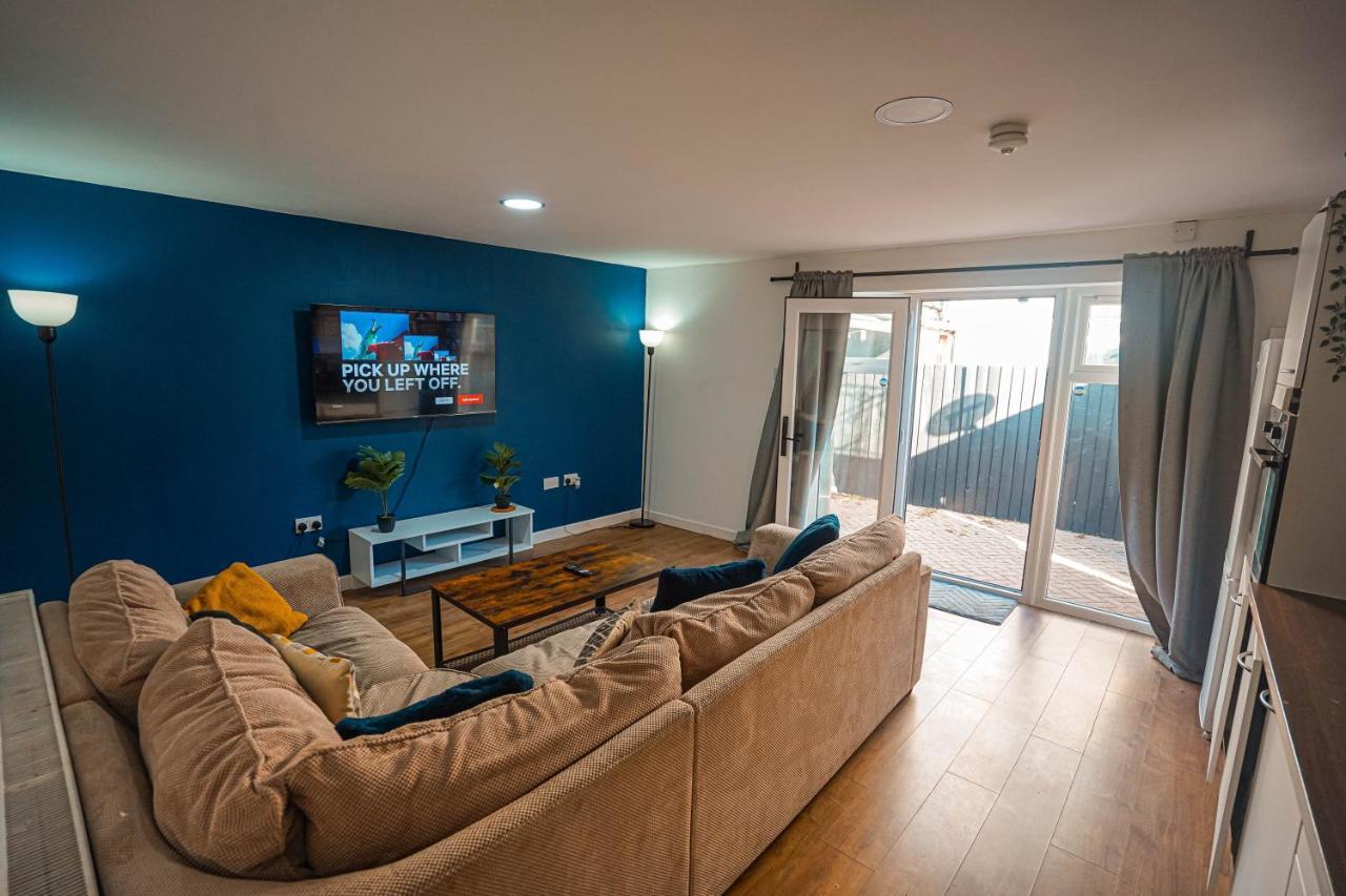Private And Spacious 2 Bedroom House - Free Parking! Cardiff Exterior foto