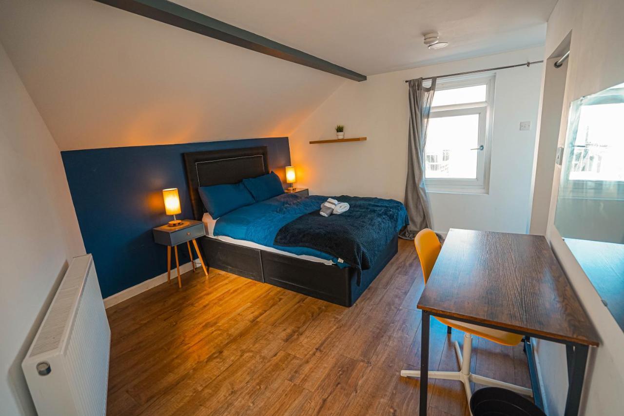 Private And Spacious 2 Bedroom House - Free Parking! Cardiff Exterior foto