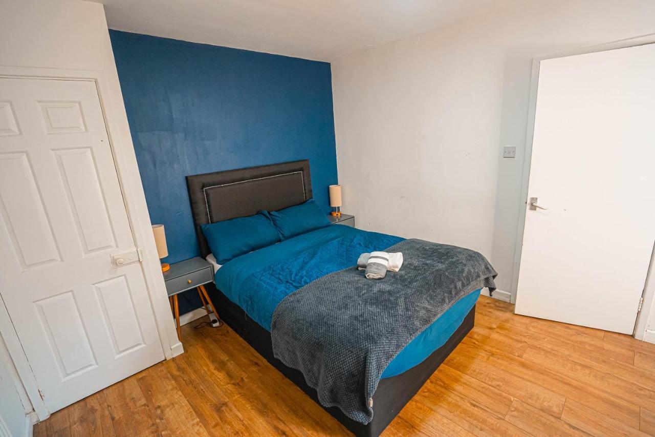 Private And Spacious 2 Bedroom House - Free Parking! Cardiff Exterior foto
